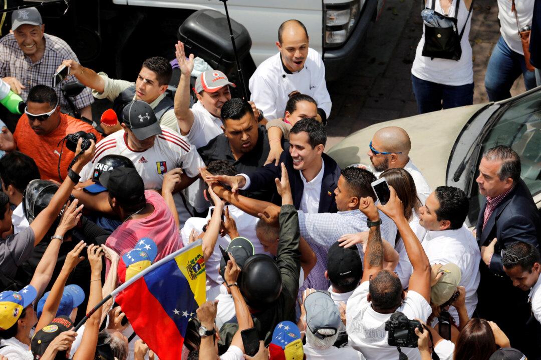 Guaidó Returns to Venezuela as Crowds Flood the Streets to Protest Socialist Regime