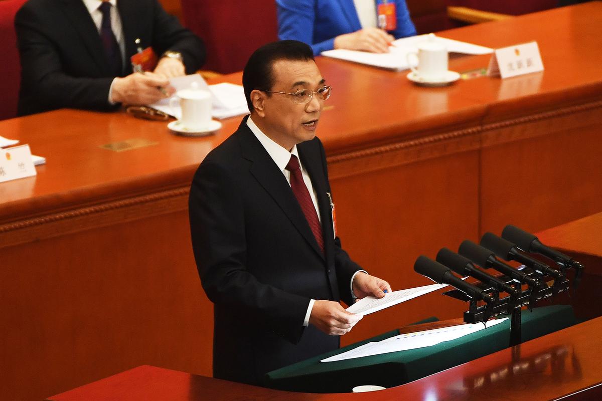Is Li Keqiang Reviving the Economy by Promoting Street Markets?