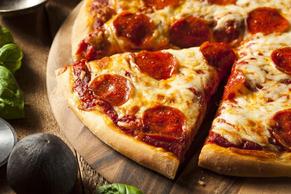 School Assignment Using Pizza as Metaphor for Sex Preferences Draws Parent Outrage