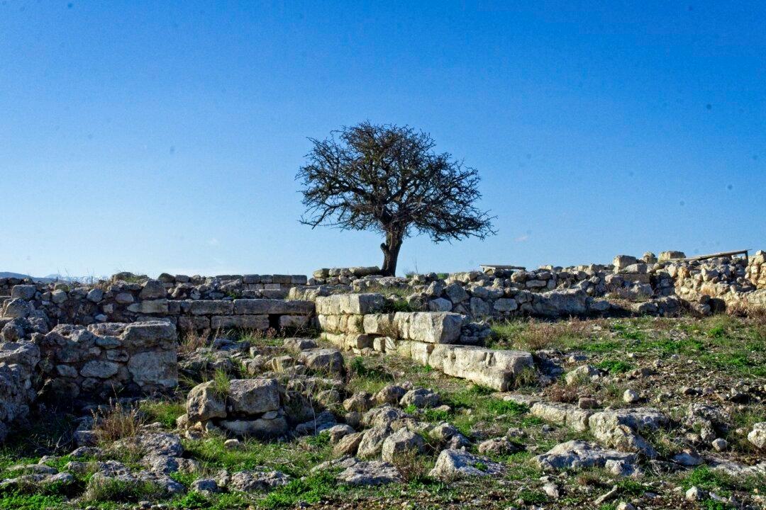 Finding the Lost Minoan Palace of Galatas