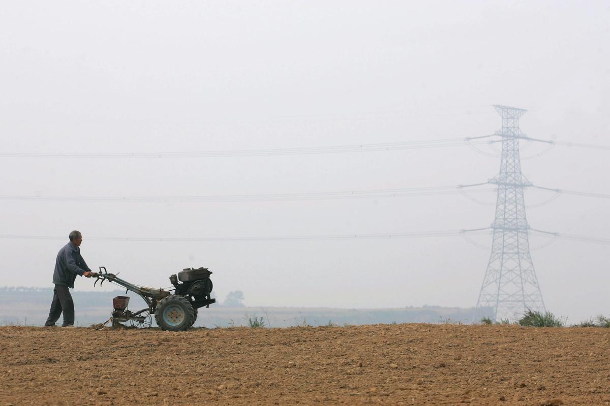500 Acres of Farmland Poisoned by Chemical Plant Leak, Locals Say