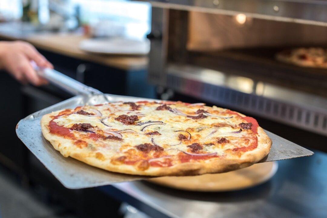 3 Pizza Shop Employees Hailed as Heroes After They Save Elderly Co-worker’s Life