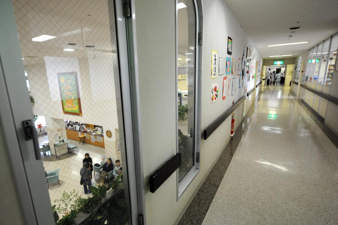 Forced Viral Tests Delay Urgent Medical Services in China, Patients’ Families Say