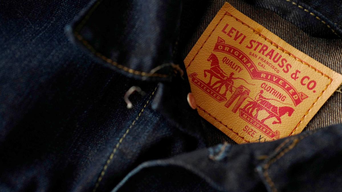 Levi Temporarily Halts Commercial Operations in Russia, Donating Thousands of Dollars to Ukraine