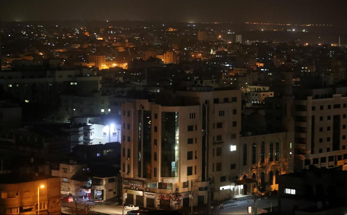 Israel Bombs Hamas Facilities in Gaza After Rockets Fired at Tel Aviv