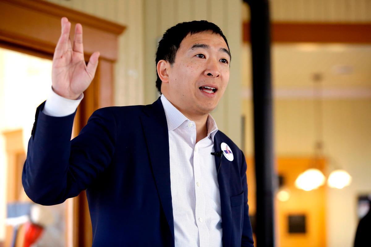 Andrew Yang Defends $1000 a Month Giveaway: ‘This Is Perfectly Legal’