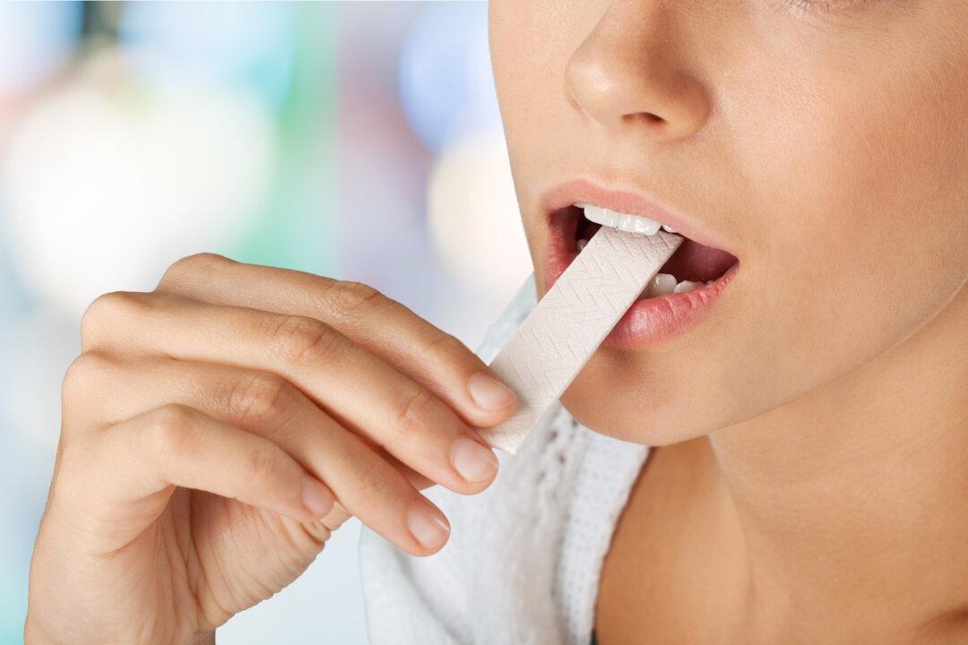 9 Ways to Avoid Potentially Harmful Plastic In Your Body