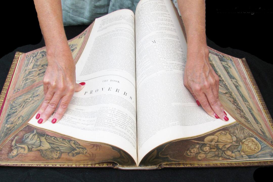 The Disappearing Art of Vanishing Fore-Edge Painting