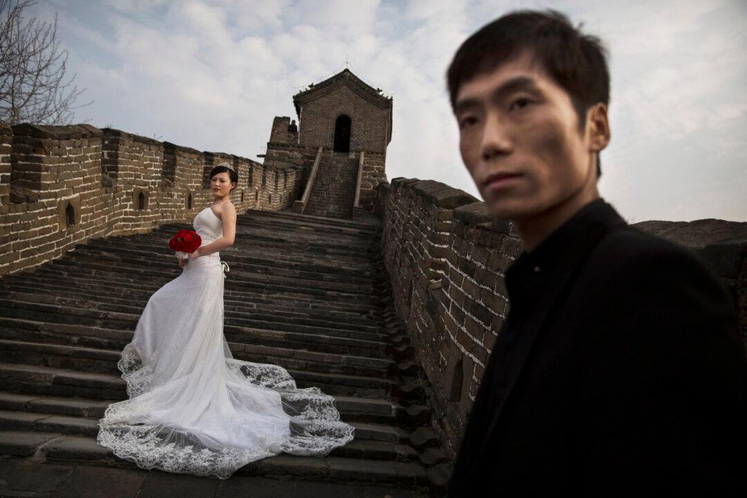 China’s Marriage Rate Drops Again, Fueled by Social Problems Plaguing Youth