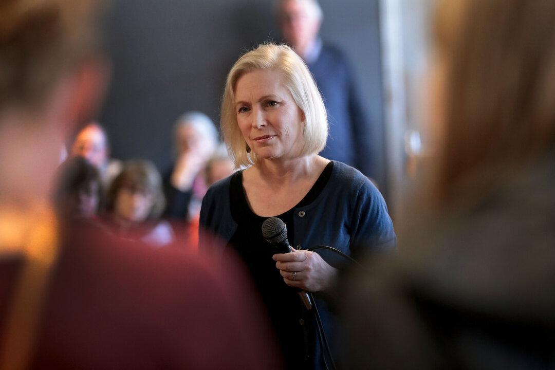 2020 Candidate Kirsten Gillibrand Wants Illegal Aliens to Have Social Security