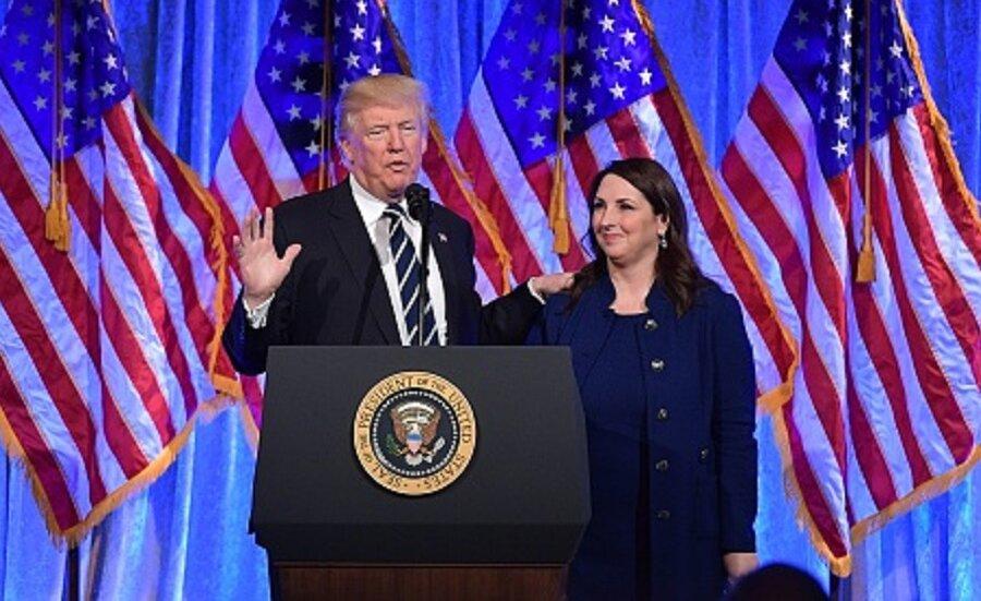 Trump Not Signing Loyalty Pledge Puts RNC in a ‘Pickle,’ Analyst Says