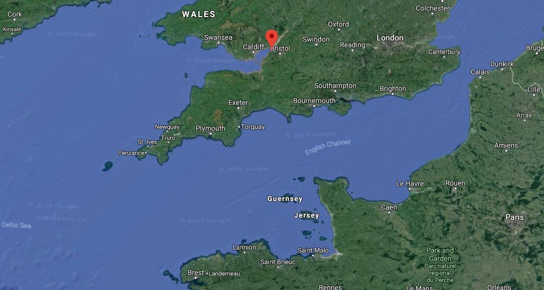 ‘I Just Threw My Arms Around Her’: Call Handler Saves Suicidal Woman in Bizarre Coincidence