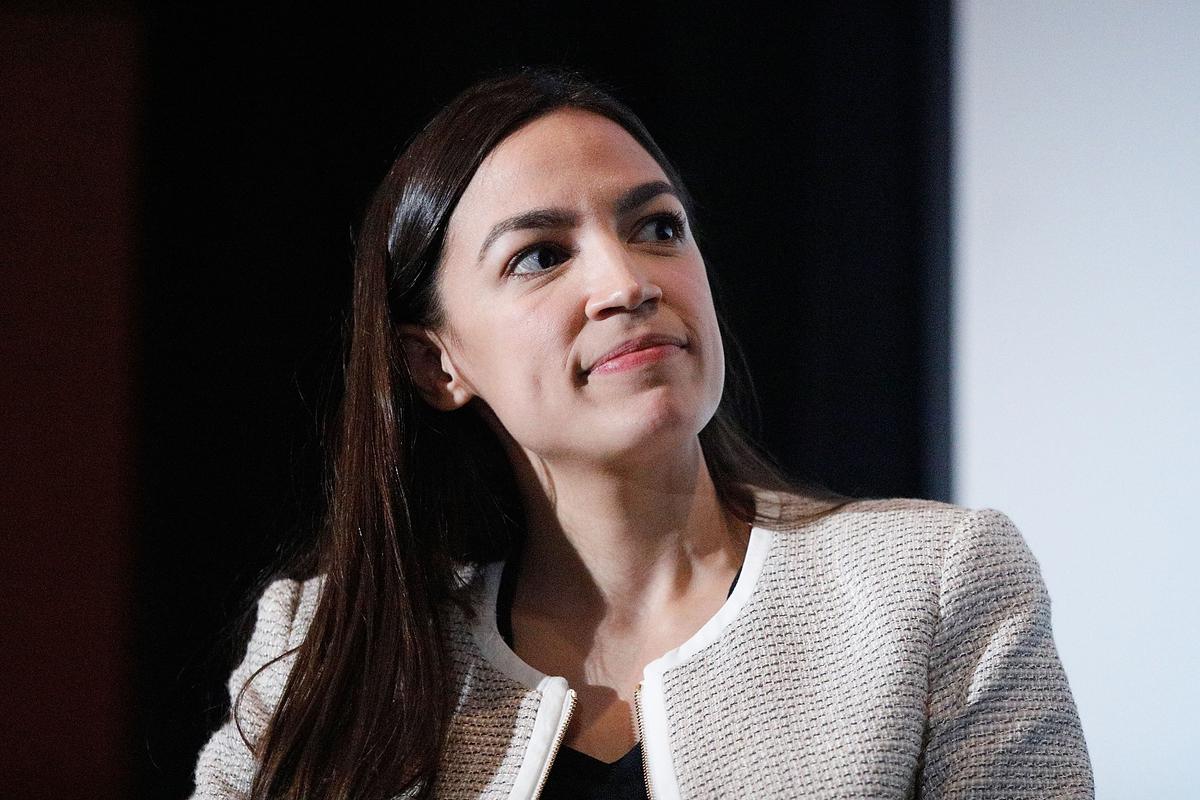 Ocasio-Cortez Blasts GOP for Planning Vote on Her Green New Deal