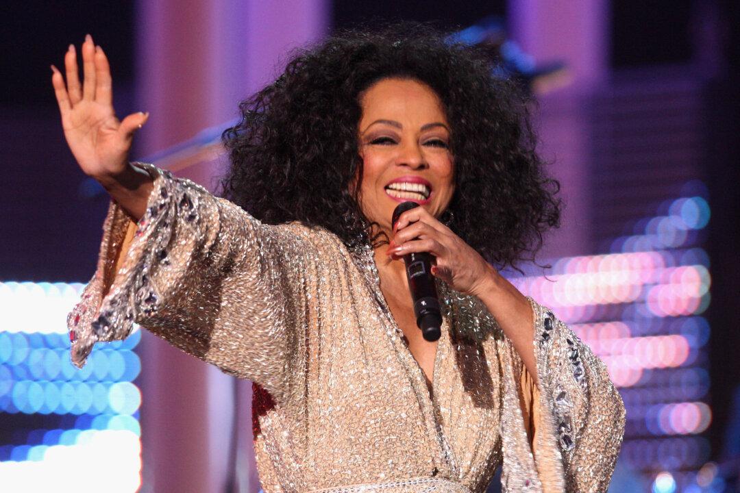 Singer Diana Ross Pleads for Attacks on Michael Jackson to Stop