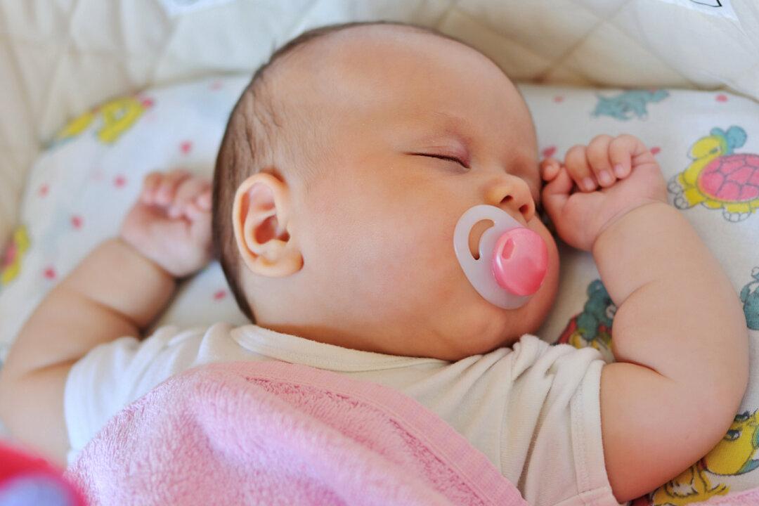 Mom Issues Warning After Newborn Baby Stopped Breathing During 2-hour Car Trip