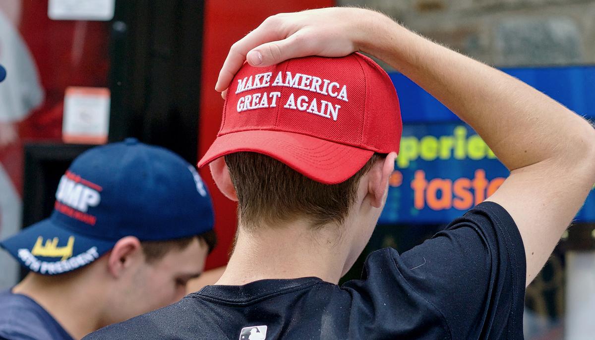 Restaurant Manager Denies Man for His MAGA Hat, Until Other Patrons Step In
