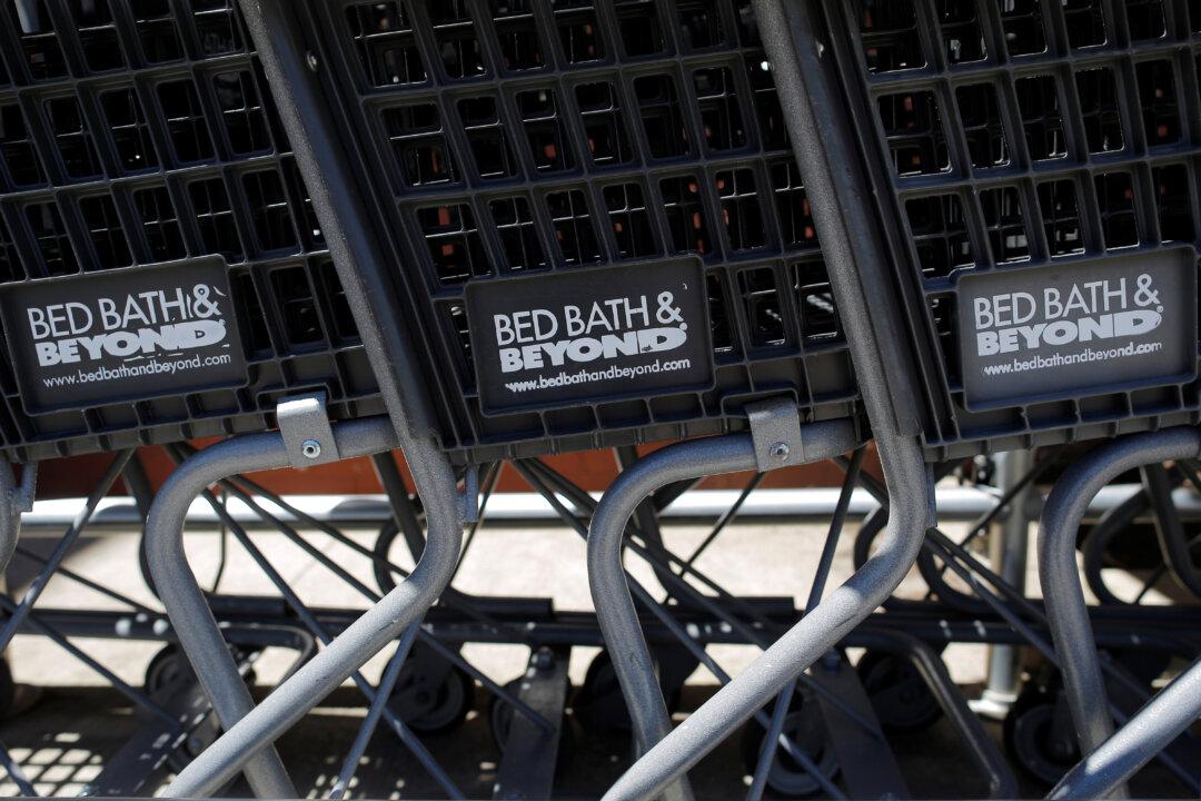 Activist investors seek ouster of Bed Bath & Beyond CEO; shares surge