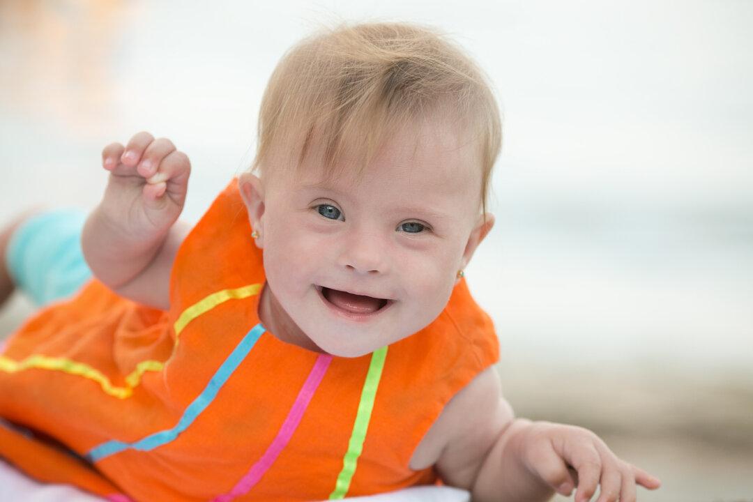 Dad’s Real-Life Insights About Daughter with Down Syndrome Inspire Thousands on Twitter