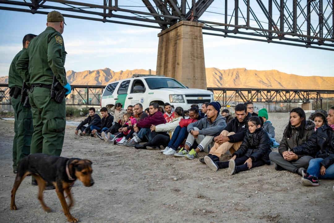Daily Border Crossings By Illegal Aliens Hit 13-Year High