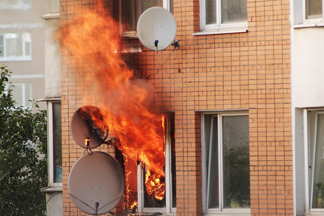 Mom Tosses 3 Kids From 3rd Story of Burning Apartment As Cops Catch Each of Them