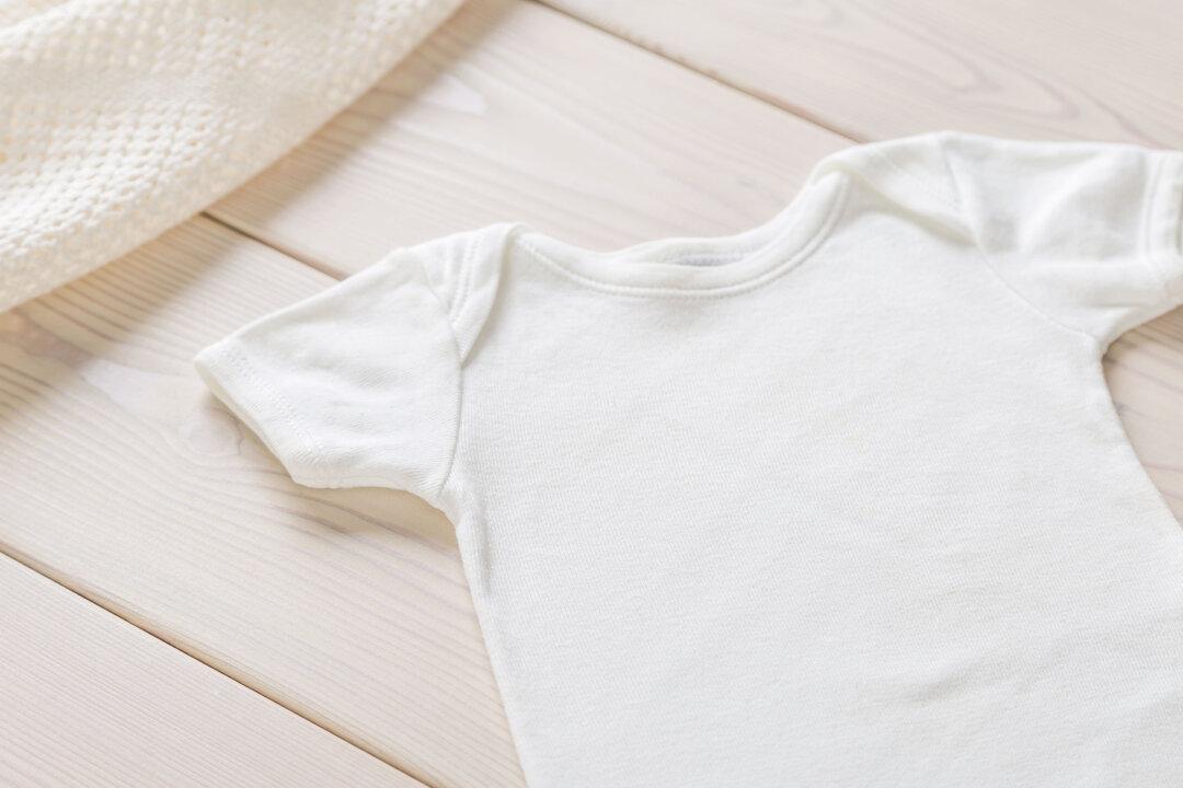 Mom Loses It When She Sees Pair of Onesies in Daughter’s Bag—Then Husband Starts Recording