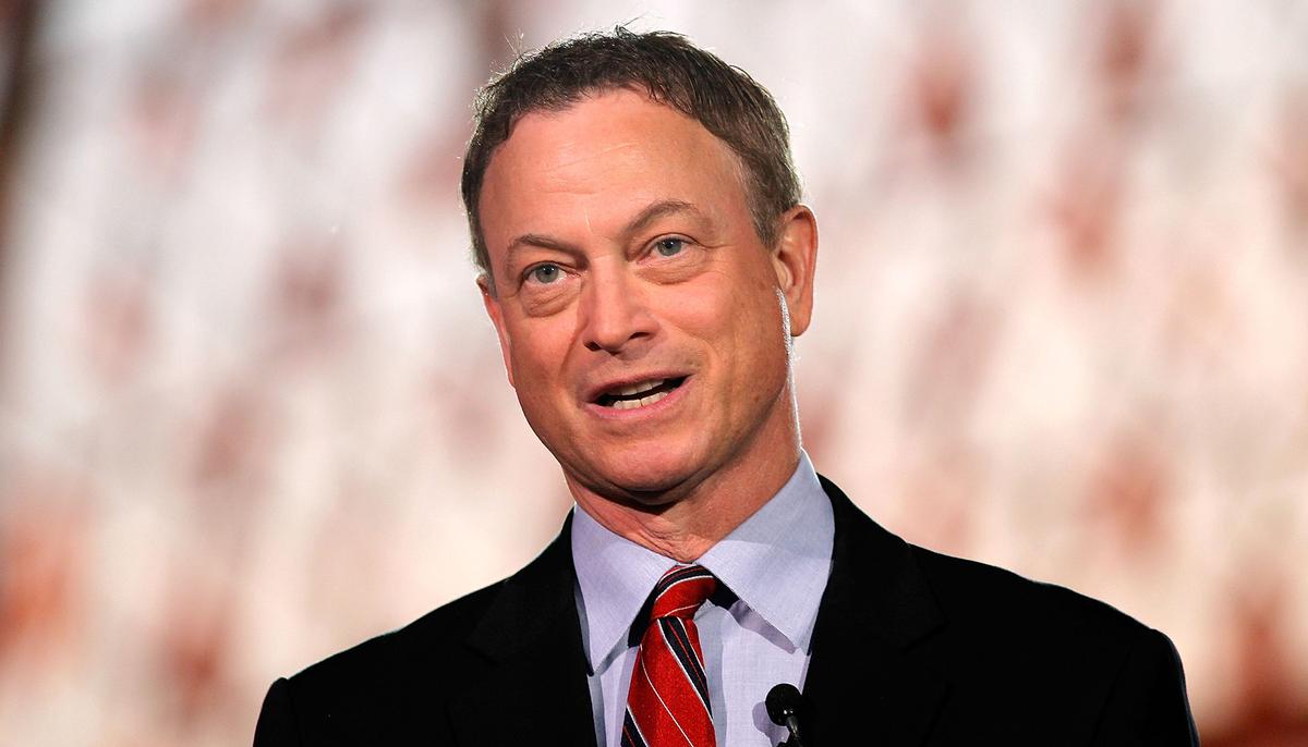 Gary Sinise Gives a Smart Home to Ex-Green Beret Who Lost Both Legs in Afghanistan