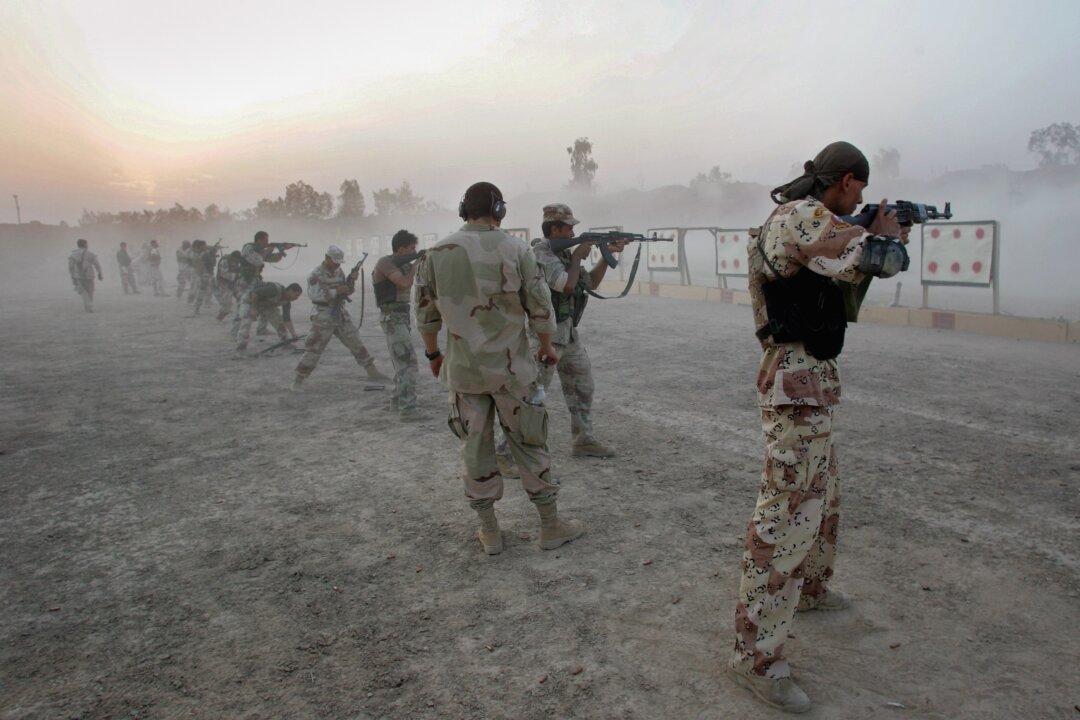 Navy SEAL Accused of War Crimes Allowed to Meet Family, California Rep Says