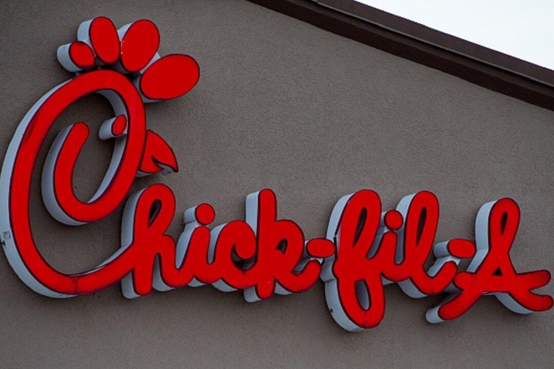 Heroic Chick-fil-A Employee in Georgia Saves Choking Child