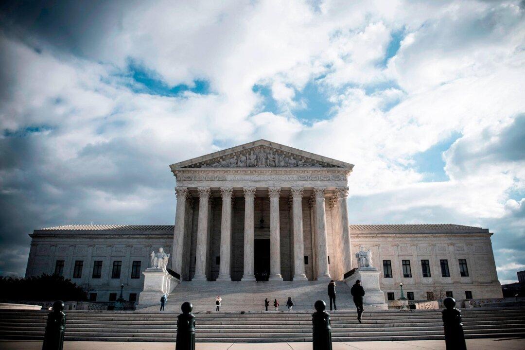 Does Civil Rights Act of 1964 Provide Workplace Protections to Gay, Transgender People?