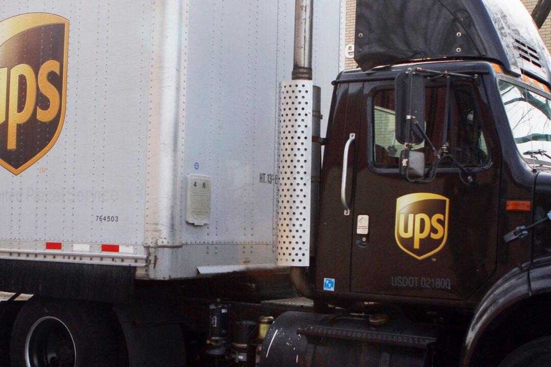 6 Million Miles and No Accidents—UPS Driver Retires After 43 Years