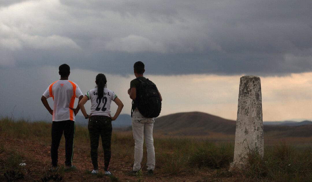 Disaffected Venezuelan Military Tell of Rising Desertions to Brazil