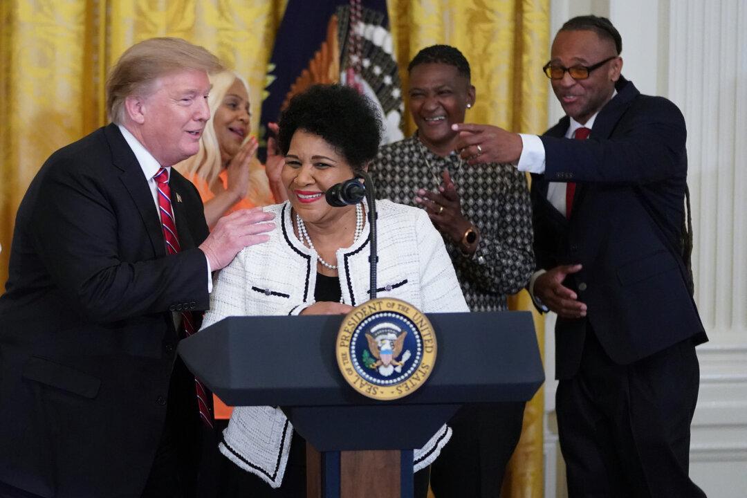 Trump Calls for New Focus on Finding Jobs for Former Prisoners