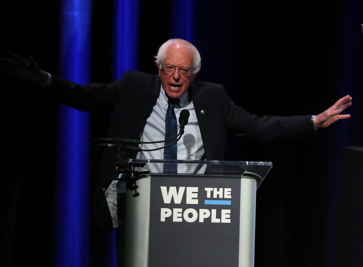 Summit Starring 2020 Democrats Opens With Chant From the Words of a Marxist and Murderer