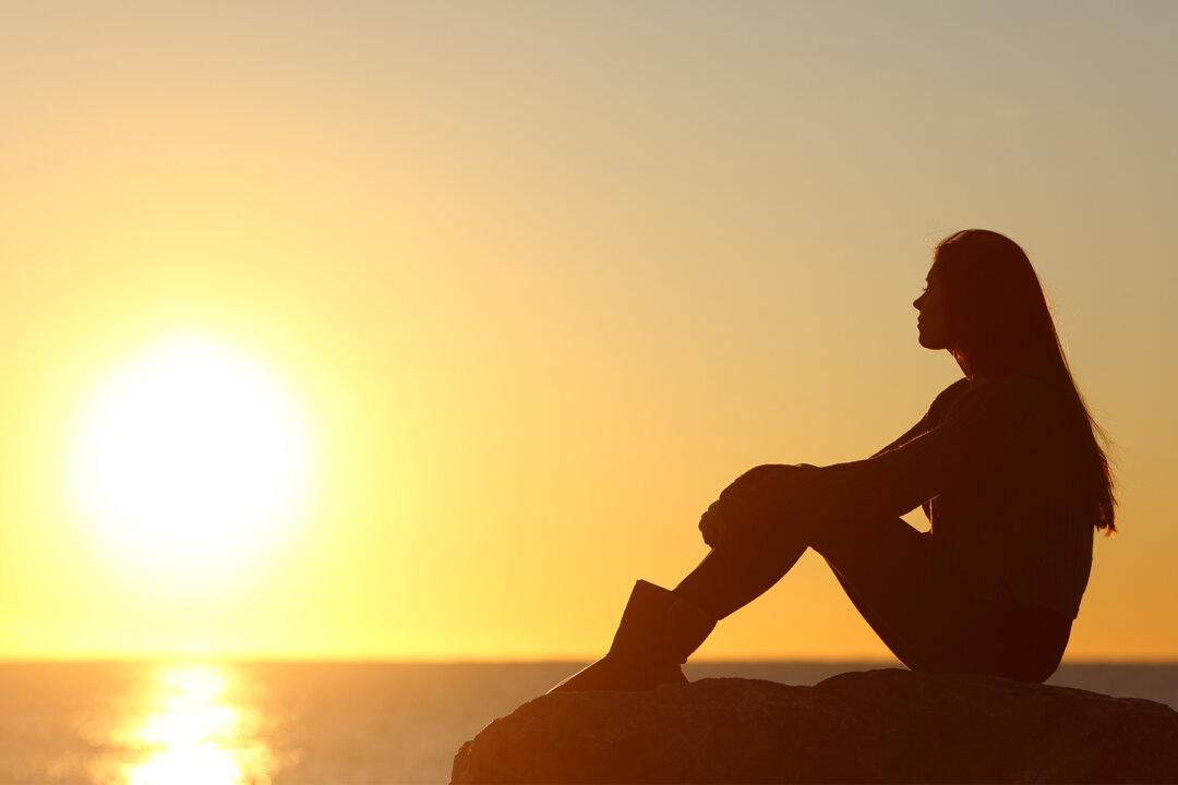 Woman With 70% of Her Body Burned in Gas Leak Competes in Mrs. Colorado Beauty Pageant