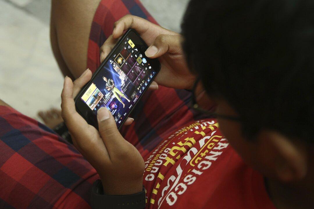 Boy’s Suicide Weighs on Ban of Popular Online Video Game in India