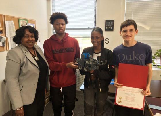 Teen Teaches Robotics to At-Risk Teens