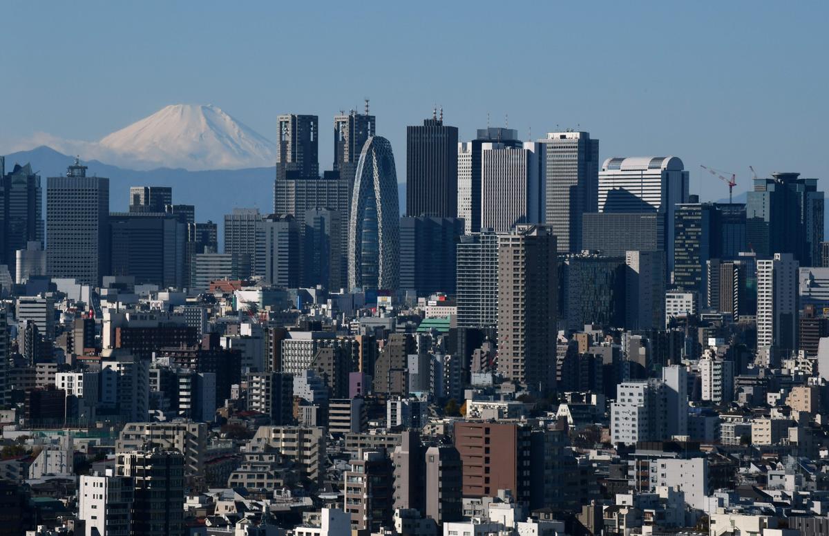 Data Centers Flock to Tokyo as Beijing’s Appeal Fades