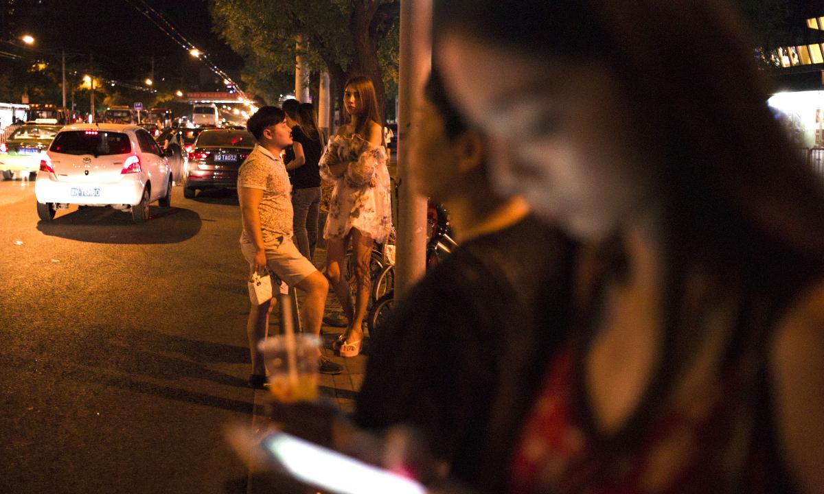 Wife Exposes Husband’s 60 Mistresses and Embezzlement