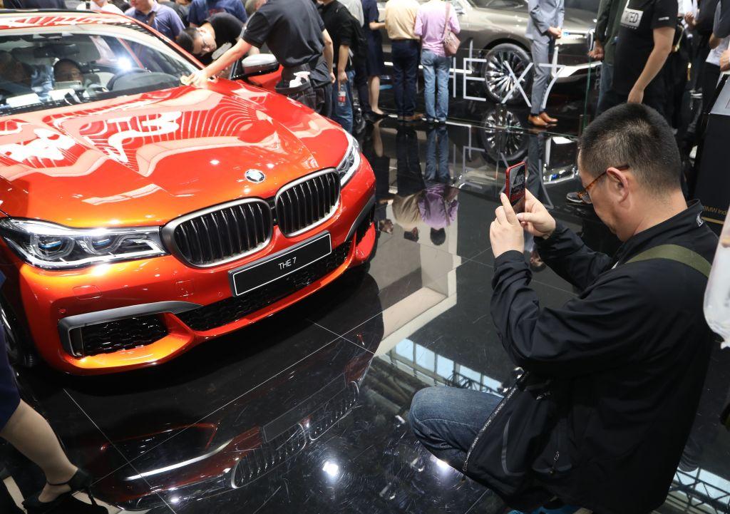 China’s Car Sales Drop in March for 9th Month, Automakers Struggle with Huge Debts