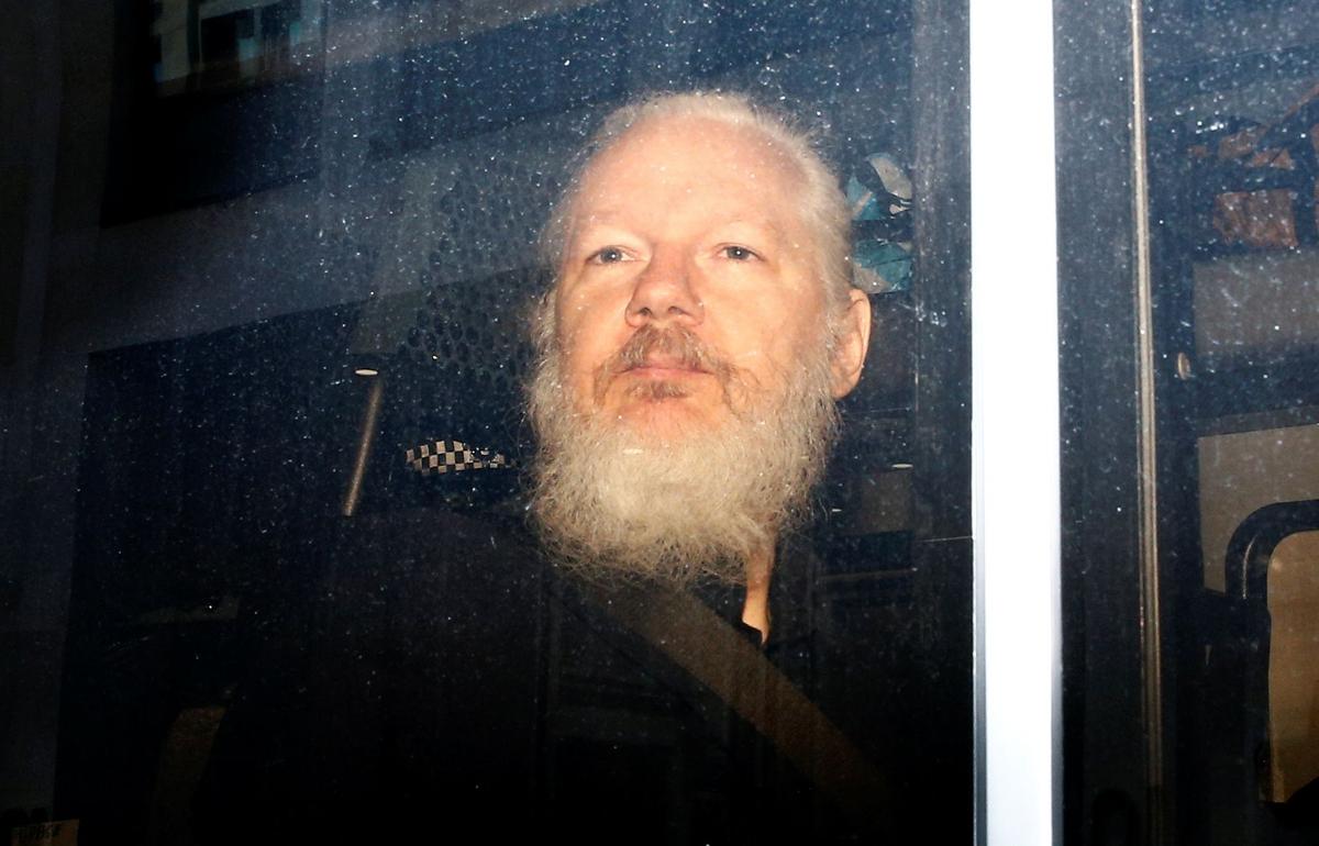US Formally Asks UK to Extradite WikiLeaks’ Assange