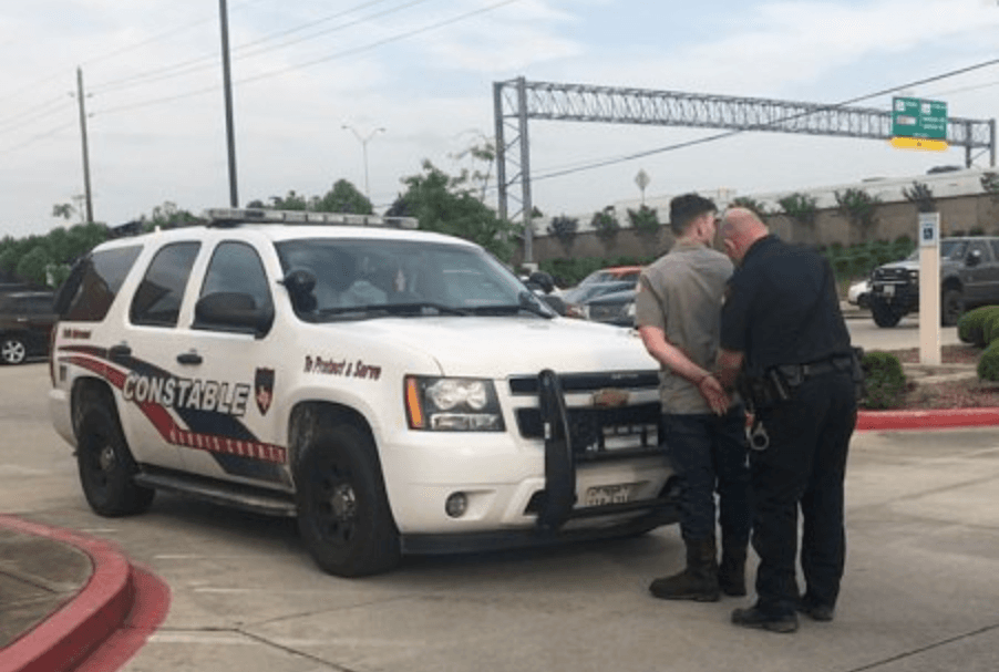 Man Arrested for Using Device to Hide License Plate, Owes $5,400 in Tolls