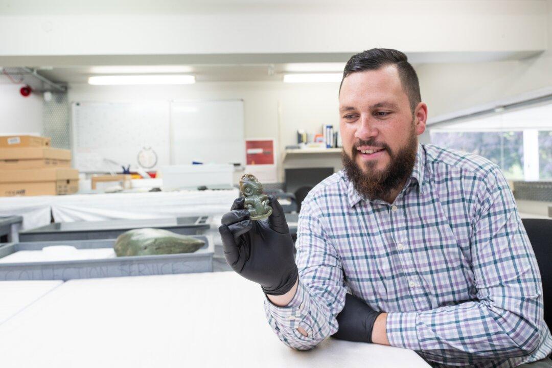 Curator’s Notes: Te Aika Hei Tiki