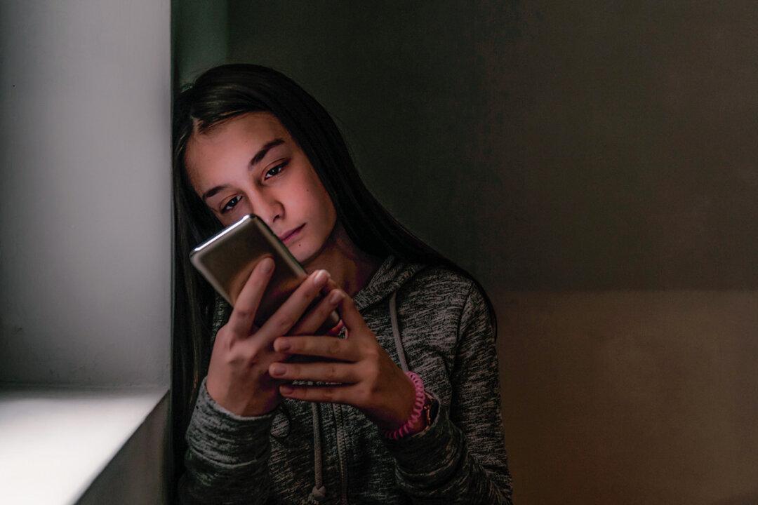 How Social Media Is Affecting Your Life