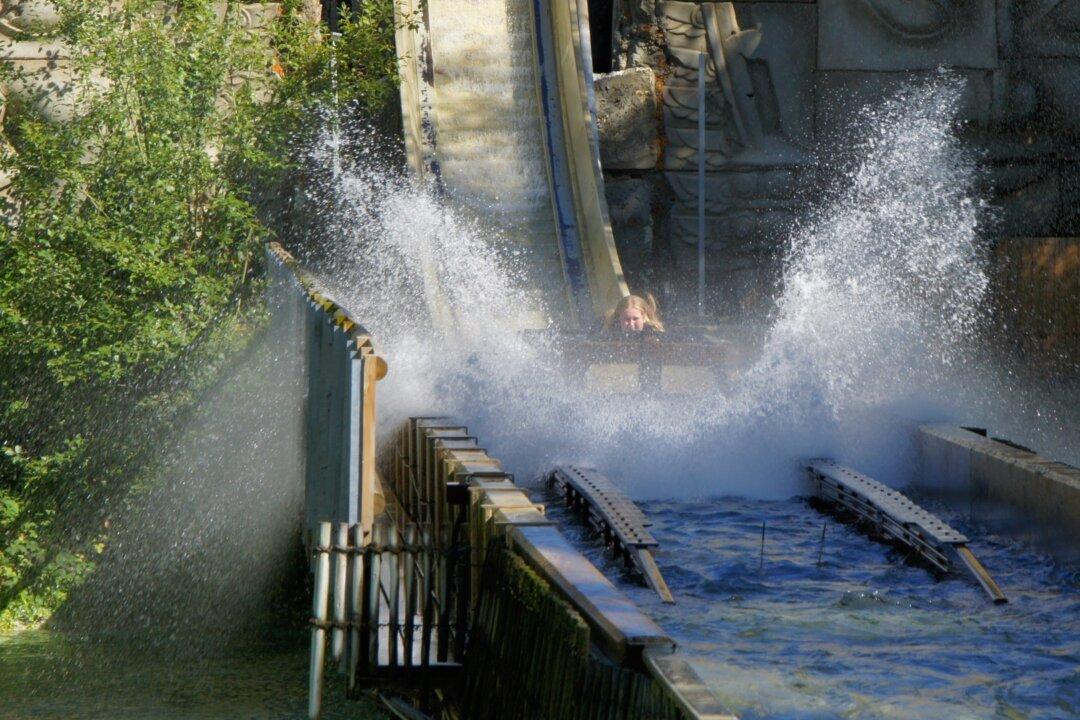 Student, 19 Whose Legs Were Crushed on Log Flume Ride Receives $26,000 Compensation
