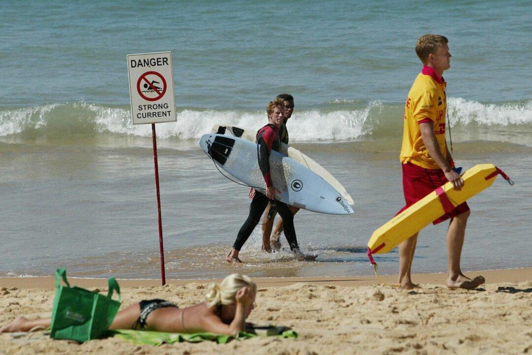 Father Drowns Saving 3 Daughters From Rip Current in Florida