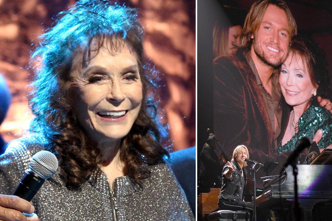 Loretta Lynn Celebrated 87th Birthday With Star-Powered Concert Full of Surprises