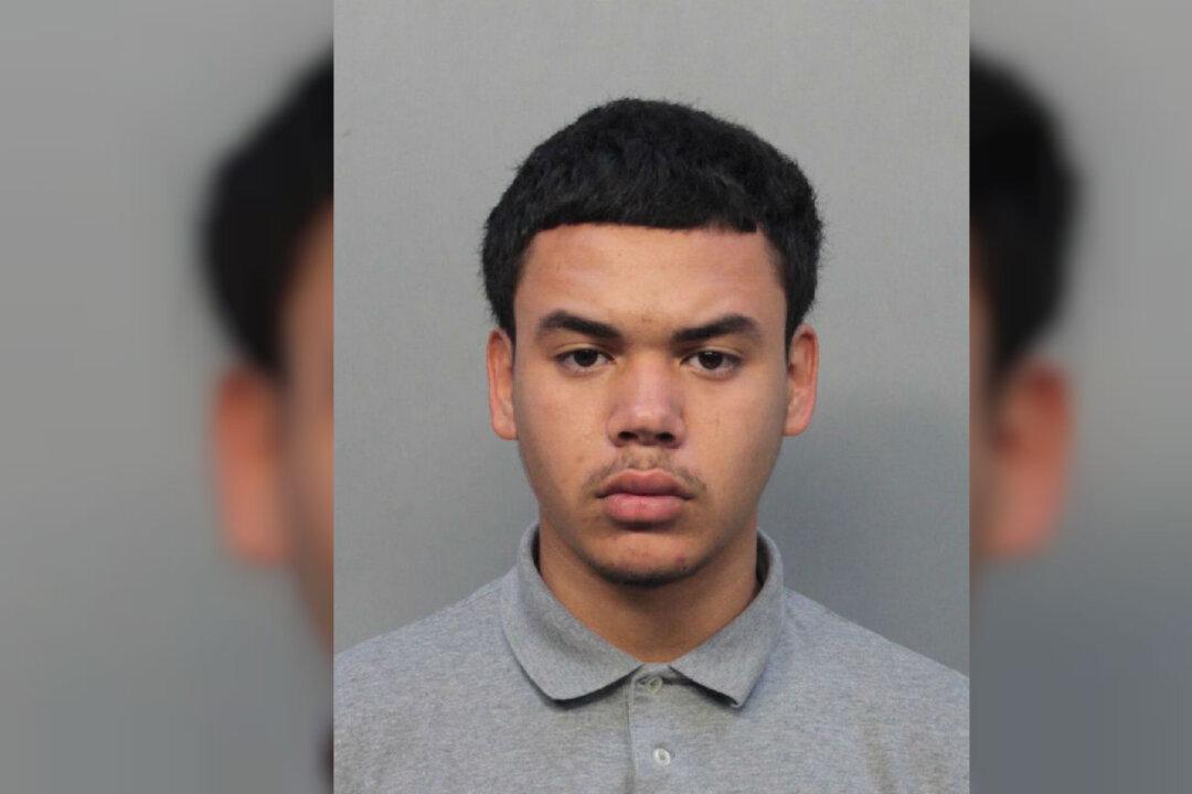 Florida Student Arrested After Wrestling Fake Alligator in a Mall