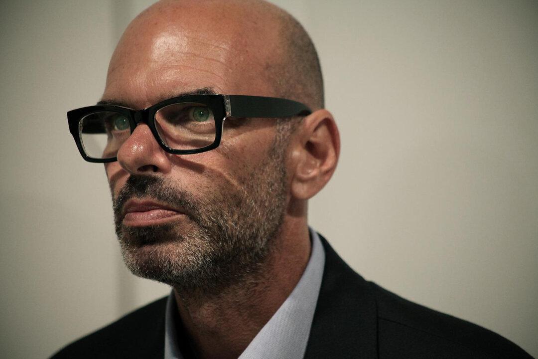 Laguna Beach City Council Votes to Censure Peter Blake