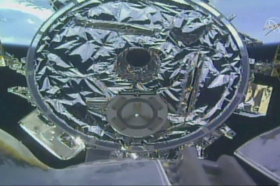 Private Cargo Ship Brings Easter Feast to the Space Station