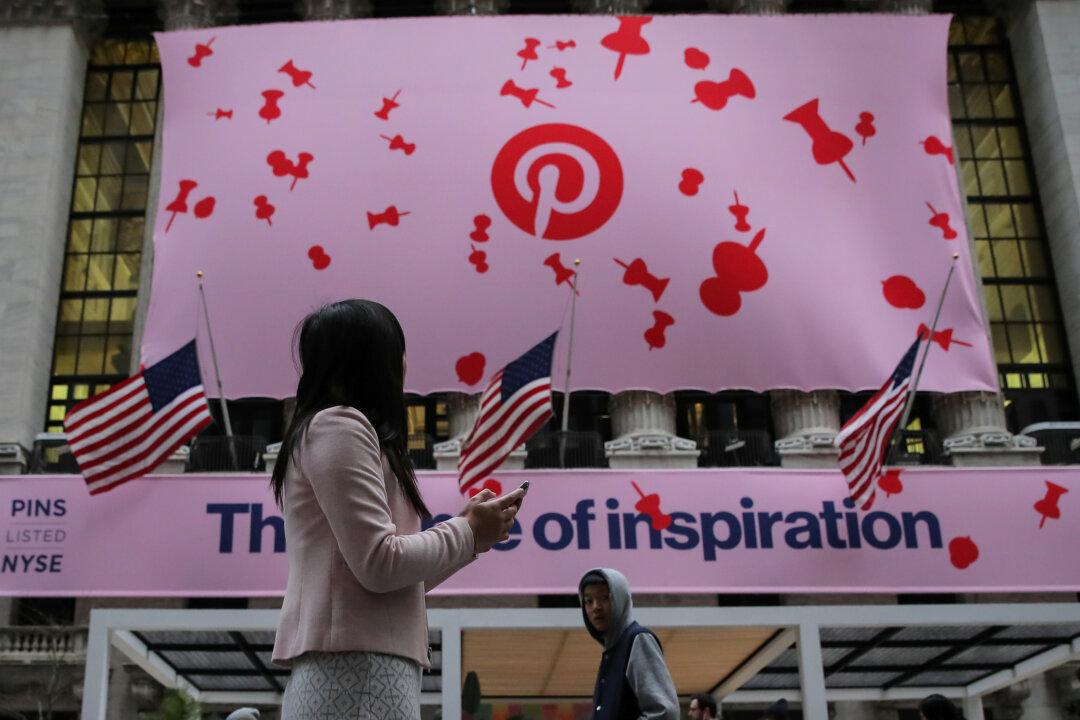 Pinterest, Zoom Shares Surge in Market Debut After IPOs